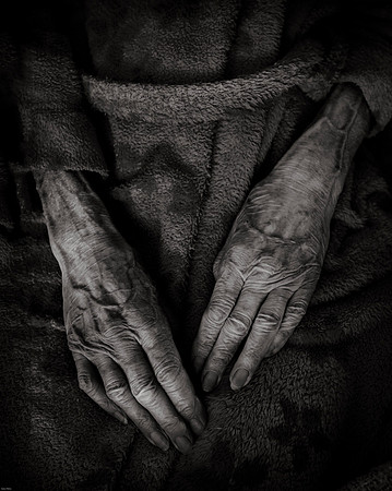_DSF7399-IRID2-IRID-HandsHeiss